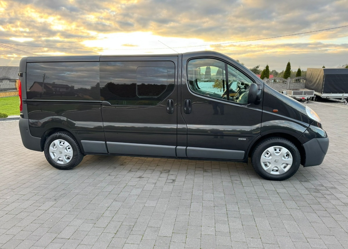 Opel Vivaro Doka Long 2.5 150 ps. L2 H1 - Komercinis automobilis su dviguba kabina: foto 3 Opel Vivaro Doka Long 2.5 150 ps. L2 H1 - Komercinis automobilis su dviguba kabina: foto 3
