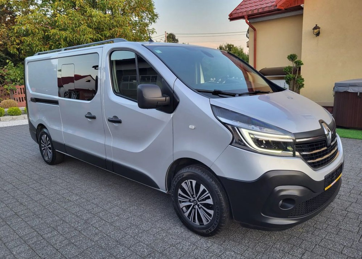 Renault Trafic 2.0 Doka - Komercinis automobilis su dviguba kabina: foto 3 Renault Trafic 2.0 Doka - Komercinis automobilis su dviguba kabina: foto 3