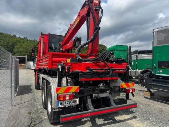 Mercedes-Benz AROCS 3552 963-2F Epsilon M100L86 Kran ? Leistungsstarker Holzladekran mit hoher Reichweite - Sunkvežimis su kranu: foto 3 Mercedes-Benz AROCS 3552 963-2F Epsilon M100L86 Kran ? Leistungsstarker Holzladekran mit hoher Reichweite - Sunkvežimis su kranu: foto 3