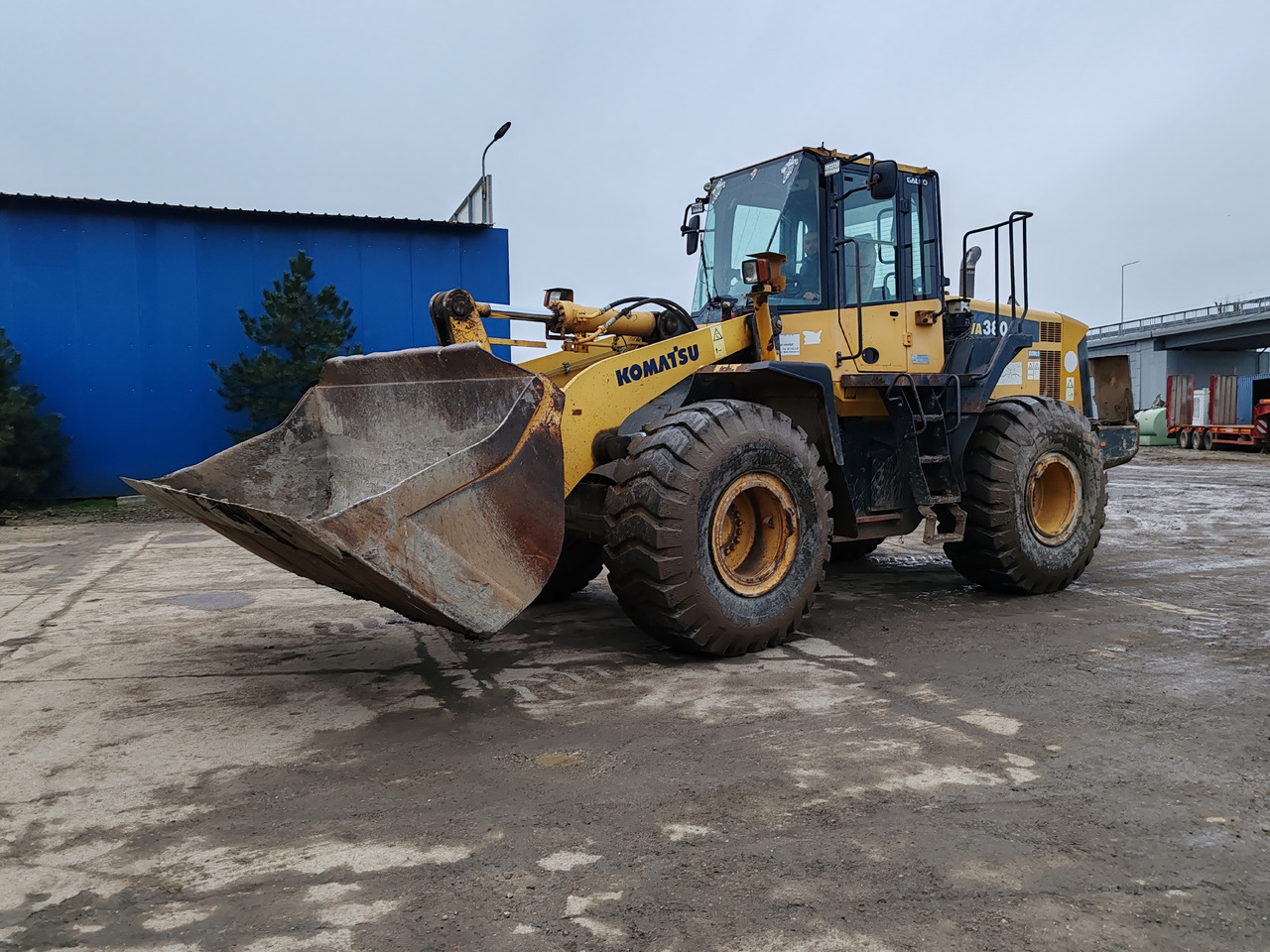 KOMATSU WA 380-S - Ratinis krautuvas: foto 4 KOMATSU WA 380-S - Ratinis krautuvas: foto 4