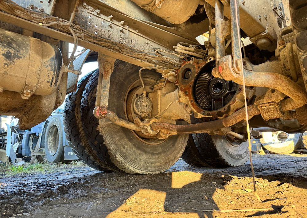 Iveco EuroTrakker - Savivartis sunkvežimis: foto 5 Iveco EuroTrakker - Savivartis sunkvežimis: foto 5