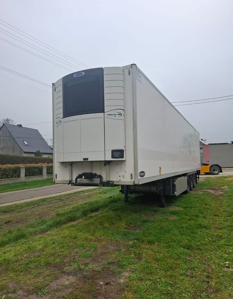 LeciTrailer Carrier Vector 1950 Mt - Refrižeratorius puspriekabė: foto 1 LeciTrailer Carrier Vector 1950 Mt - Refrižeratorius puspriekabė: foto 1