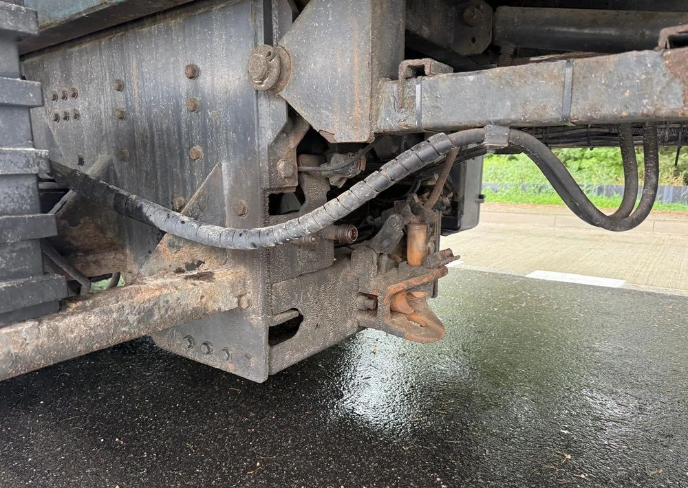 Scania R380 PD Autopomoc Specialny tacho na tarczki wciągarka - Evakuatorius: foto 4 Scania R380 PD Autopomoc Specialny tacho na tarczki wciągarka - Evakuatorius: foto 4