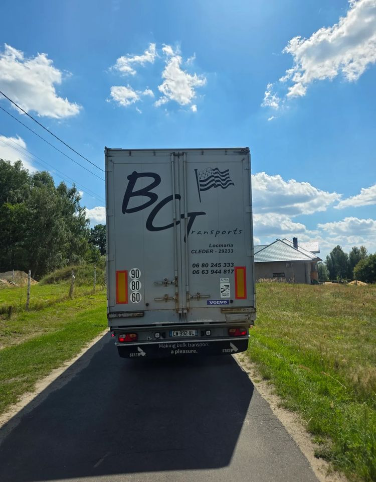 Stas S3-SZ334V - Su slankiojanciomis grindimis puspriekabė: foto 4 Stas S3-SZ334V - Su slankiojanciomis grindimis puspriekabė: foto 4