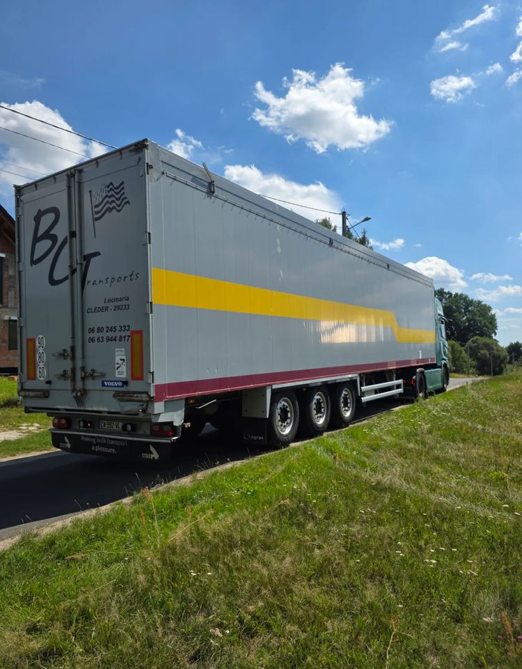 Stas S3-SZ334V - Su slankiojanciomis grindimis puspriekabė: foto 3 Stas S3-SZ334V - Su slankiojanciomis grindimis puspriekabė: foto 3