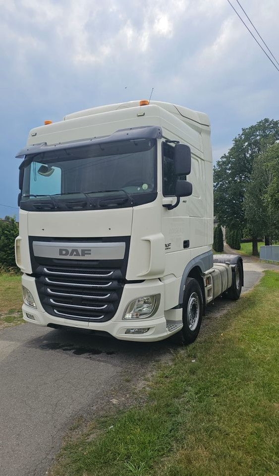 DAF XF460 - Vilkikas: foto 1 DAF XF460 - Vilkikas: foto 1
