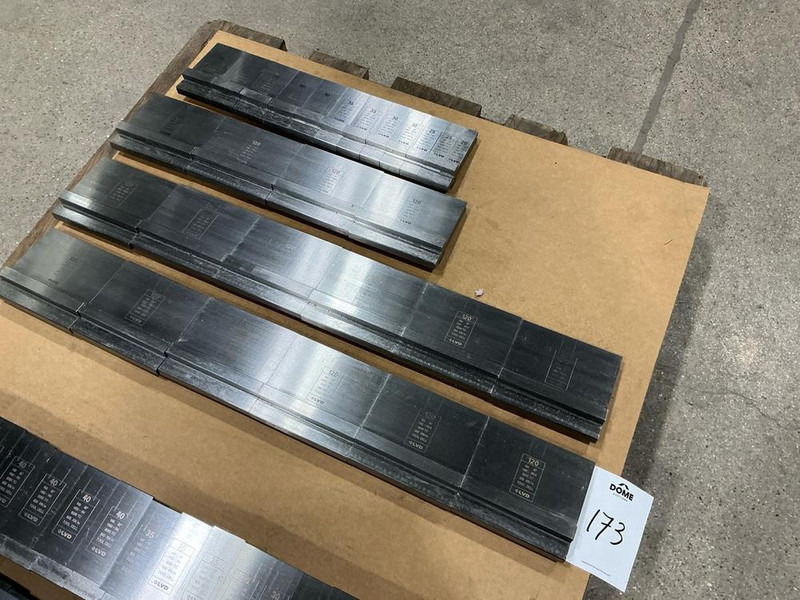 Metalo apdirbimo staklės LVD 3244TC: foto 1