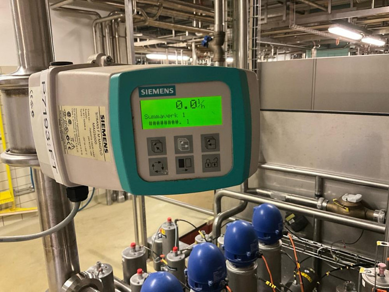 SIMENS Sitrans Fm Mag 1100 Food - Maisto pramonės įranga: foto 2 SIMENS Sitrans Fm Mag 1100 Food - Maisto pramonės įranga: foto 2