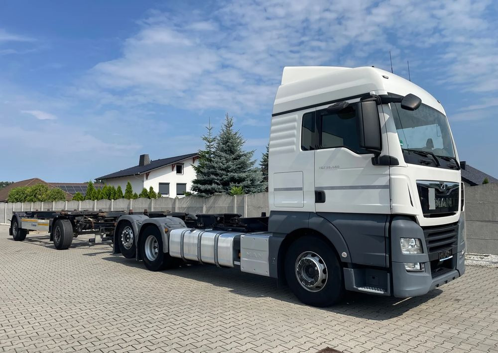MAN TGX XLX 26.460 BDF - Konteineris-vežimus/ Sukeisti kūną sunkvežimis: foto 1 MAN TGX XLX 26.460 BDF - Konteineris-vežimus/ Sukeisti kūną sunkvežimis: foto 1