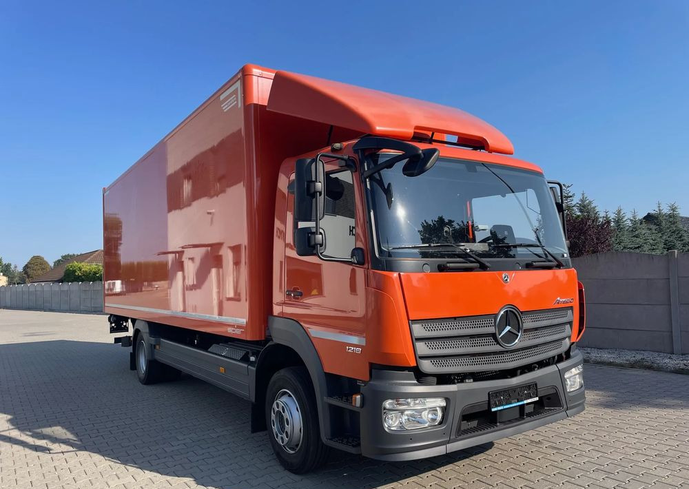 Mercedes-Benz ATEGO 1218 - Furgonas sunkvežimis: foto 2 Mercedes-Benz ATEGO 1218 - Furgonas sunkvežimis: foto 2