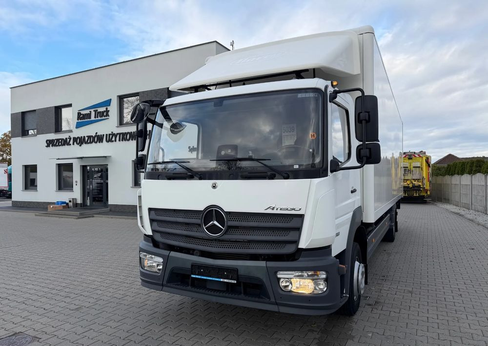 Mercedes-Benz ATEGO 1318 IZOTERMA 20 PALET! - Furgonas sunkvežimis: foto 1 Mercedes-Benz ATEGO 1318 IZOTERMA 20 PALET! - Furgonas sunkvežimis: foto 1