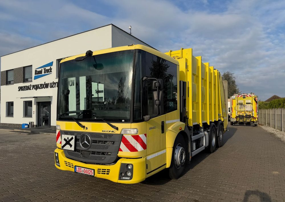 Mercedes-Benz ECONIC 2630, EURO6/ ŚMECIARKA/ ZOELLER/ DELTA - Šiukšliavežis: foto 1 Mercedes-Benz ECONIC 2630, EURO6/ ŚMECIARKA/ ZOELLER/ DELTA - Šiukšliavežis: foto 1