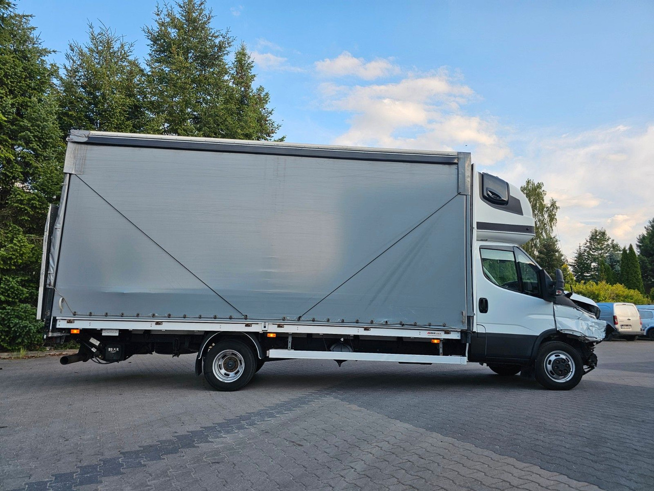 Iveco DAILY 50C18 5t - 3.5t Zulassung Plane+BAR winde - Tentinis mikroautobusas: foto 3 Iveco DAILY 50C18 5t - 3.5t Zulassung Plane+BAR winde - Tentinis mikroautobusas: foto 3