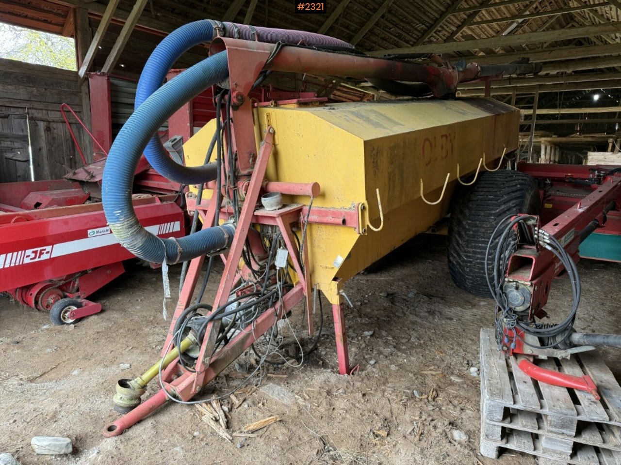 Manure tank Olby 10B30 - Srutovežis: foto 1 Manure tank Olby 10B30 - Srutovežis: foto 1