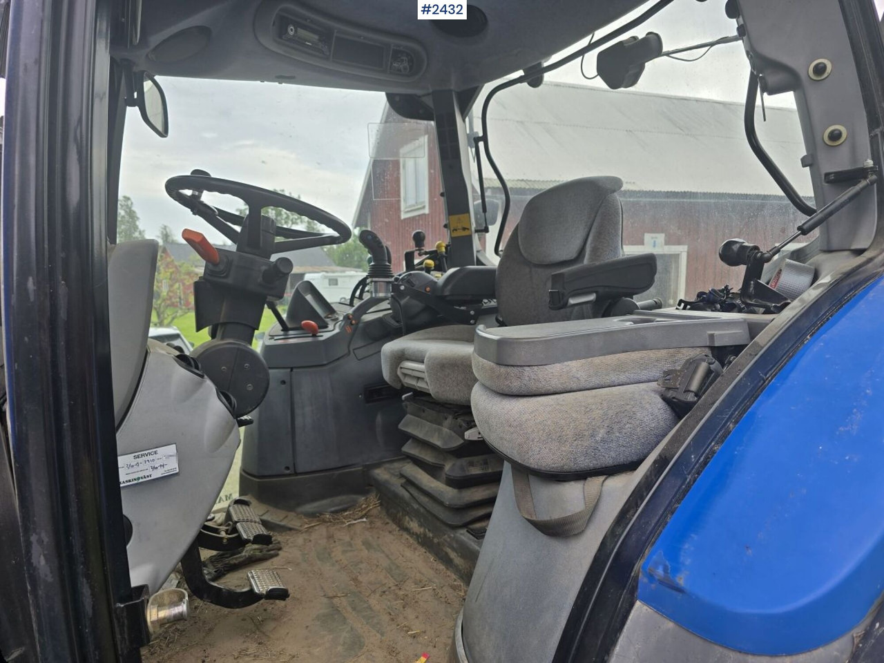 New Holland TS 125A med Frontlastare - Traktorius: foto 5 New Holland TS 125A med Frontlastare - Traktorius: foto 5