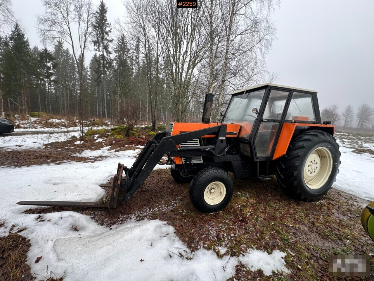 Tractor Ursus C385 Deluxe! with loader and implements - Traktorius: foto 1 Tractor Ursus C385 Deluxe! with loader and implements - Traktorius: foto 1