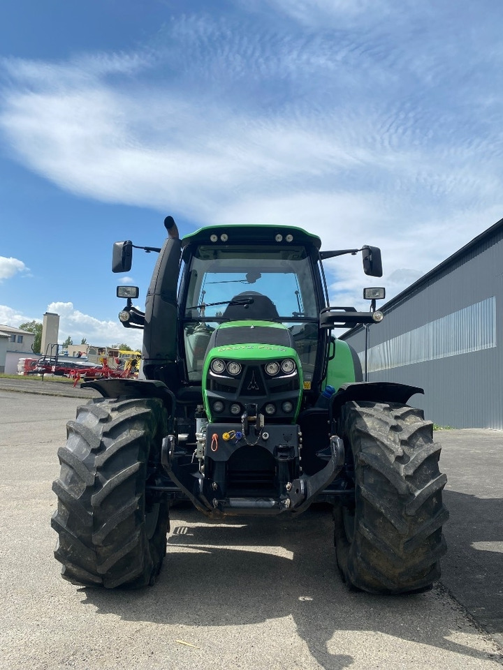 Traktorius Deutz-fahr 6140.4: foto 11