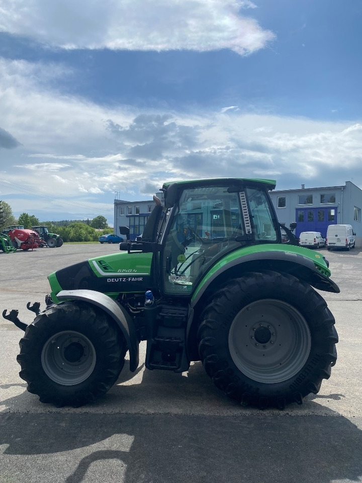 Traktorius Deutz-fahr 6140.4: foto 6