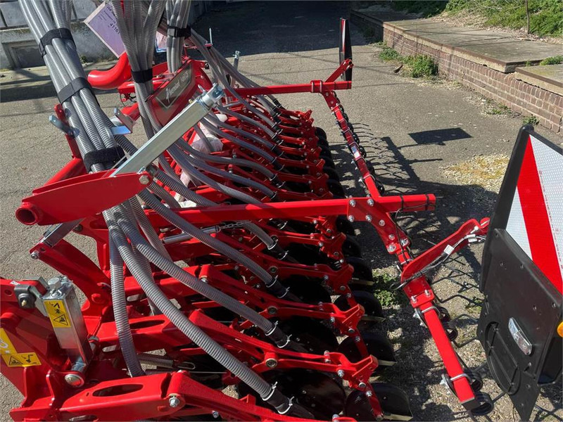 Kverneland CB 3500 Euro - Kombinuota sėjamoji: foto 3 Kverneland CB 3500 Euro - Kombinuota sėjamoji: foto 3