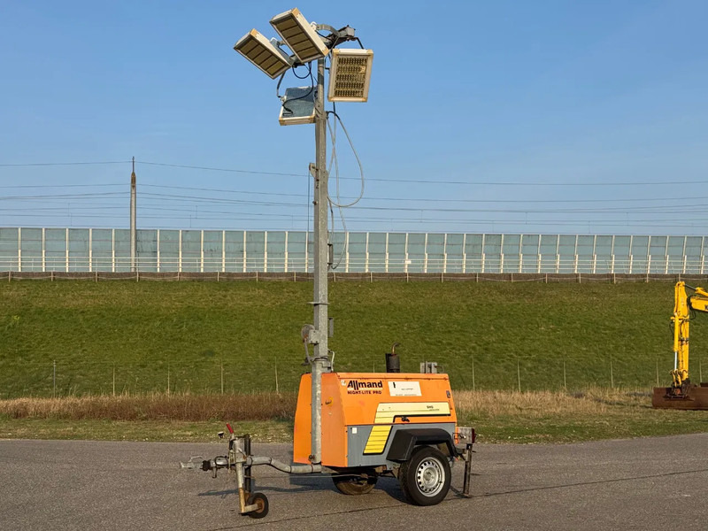 Doosan Allmand Night-Light Pro mobiele lichtmast LED - Apšvietimo bokštas: foto 1 Doosan Allmand Night-Light Pro mobiele lichtmast LED - Apšvietimo bokštas: foto 1