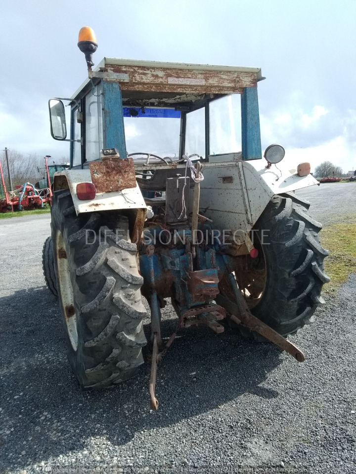 FORD TRACTEUR AGRICOLE 5000 - Traktorius: foto 4 FORD TRACTEUR AGRICOLE 5000 - Traktorius: foto 4