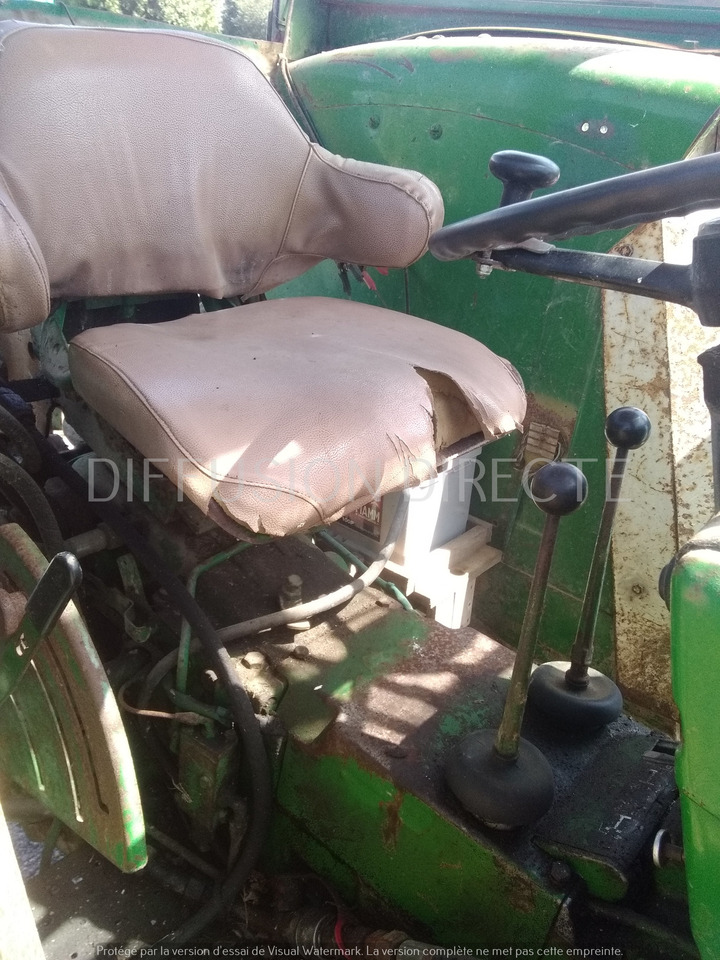 JOHN DEERE TRACTEUR 1120 - Traktorius: foto 3 JOHN DEERE TRACTEUR 1120 - Traktorius: foto 3