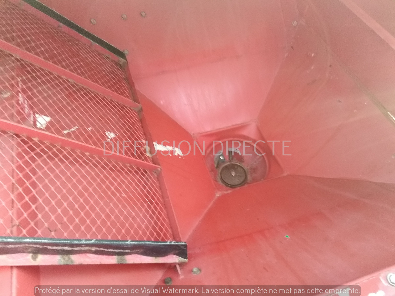 LELY DISTRIBUTEUR D'ENGRAIS CENTERMATIC PESEE - Trąšų barstytuvas: foto 5 LELY DISTRIBUTEUR D'ENGRAIS CENTERMATIC PESEE - Trąšų barstytuvas: foto 5