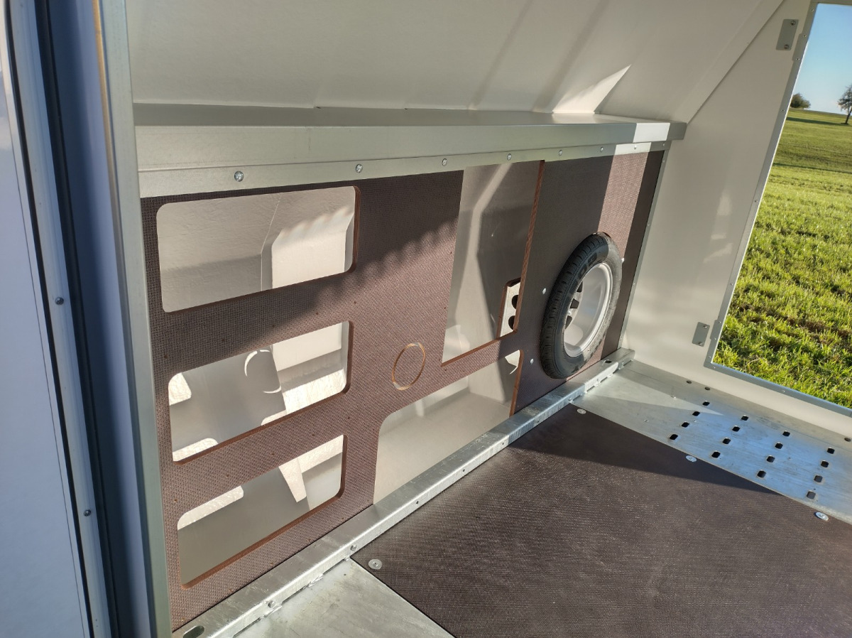 BRIAN JAMES TRAILERS RaceSport 340-5510 - Autovežis priekaba: foto 4 BRIAN JAMES TRAILERS RaceSport 340-5510 - Autovežis priekaba: foto 4