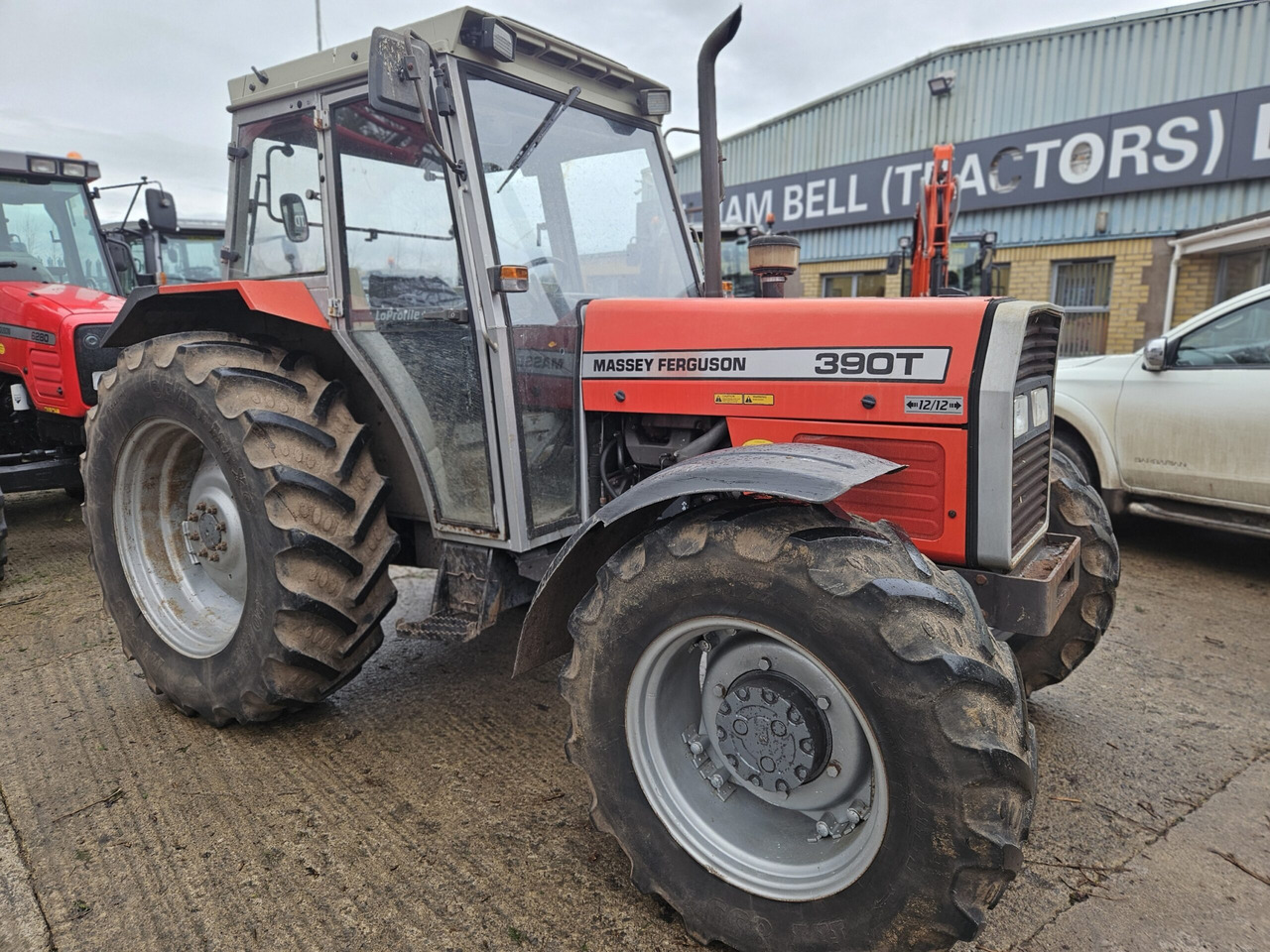 1993 MF 390T 4wd tractor, good off farm condition - Traktorius: foto 1 1993 MF 390T 4wd tractor, good off farm condition - Traktorius: foto 1