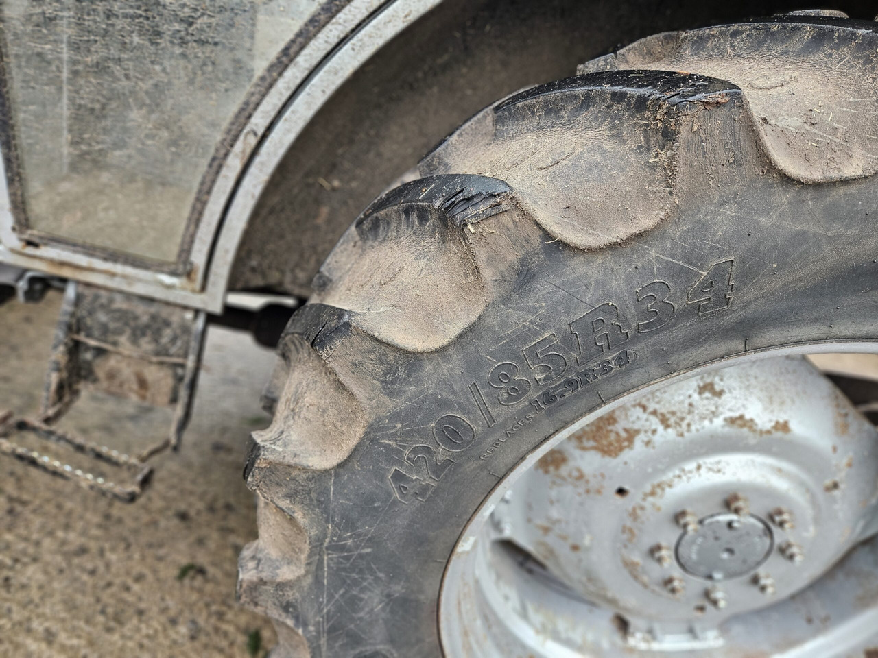 1993 MF 390T 4wd tractor, good off farm condition - Traktorius: foto 5 1993 MF 390T 4wd tractor, good off farm condition - Traktorius: foto 5