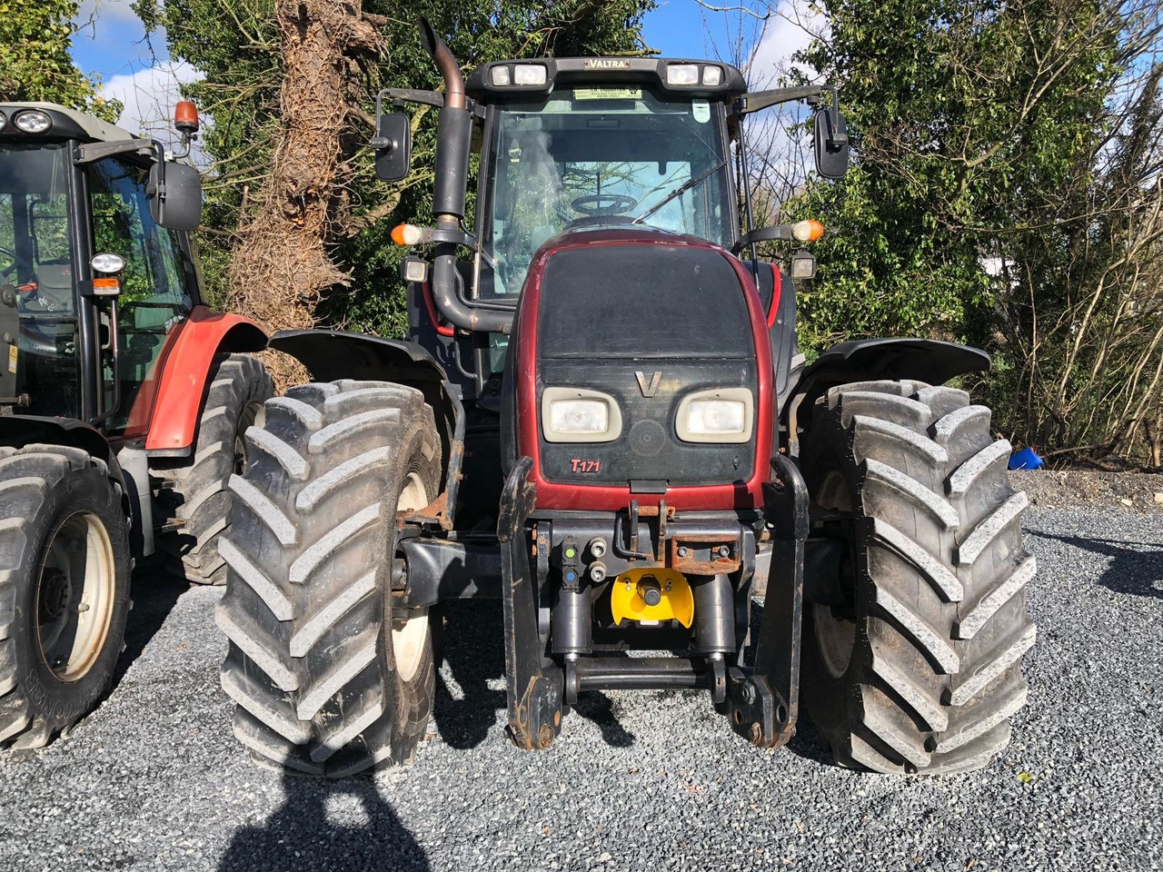 2009 Valtra T171 with front PTO - Traktorius: foto 3 2009 Valtra T171 with front PTO - Traktorius: foto 3
