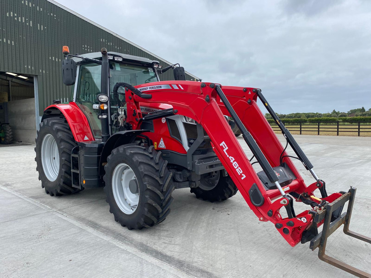 2023 MF 6S.145 c/w Front Loader, 1750 Hours - Traktorius: foto 1 2023 MF 6S.145 c/w Front Loader, 1750 Hours - Traktorius: foto 1