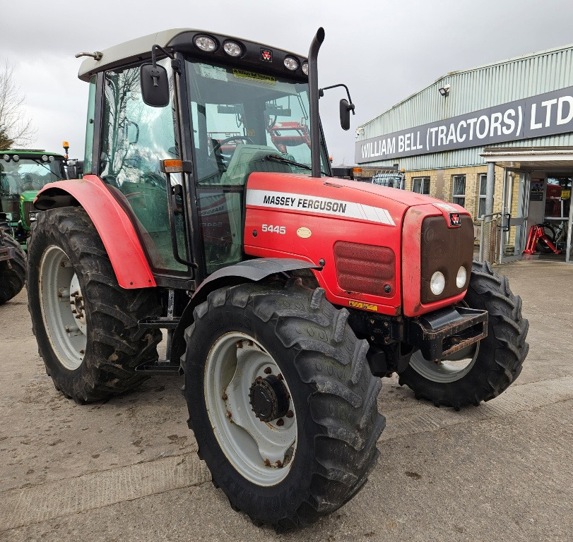 MF 5445 Manual Shuttle - Traktorius: foto 1 MF 5445 Manual Shuttle - Traktorius: foto 1