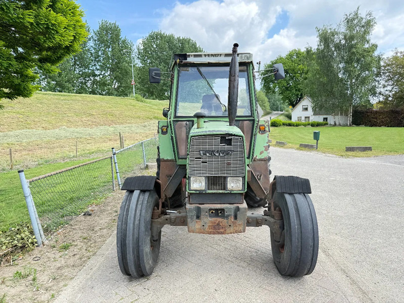 Fendt FARMER 306 LS 4X2 - Traktorius: foto 4 Fendt FARMER 306 LS 4X2 - Traktorius: foto 4