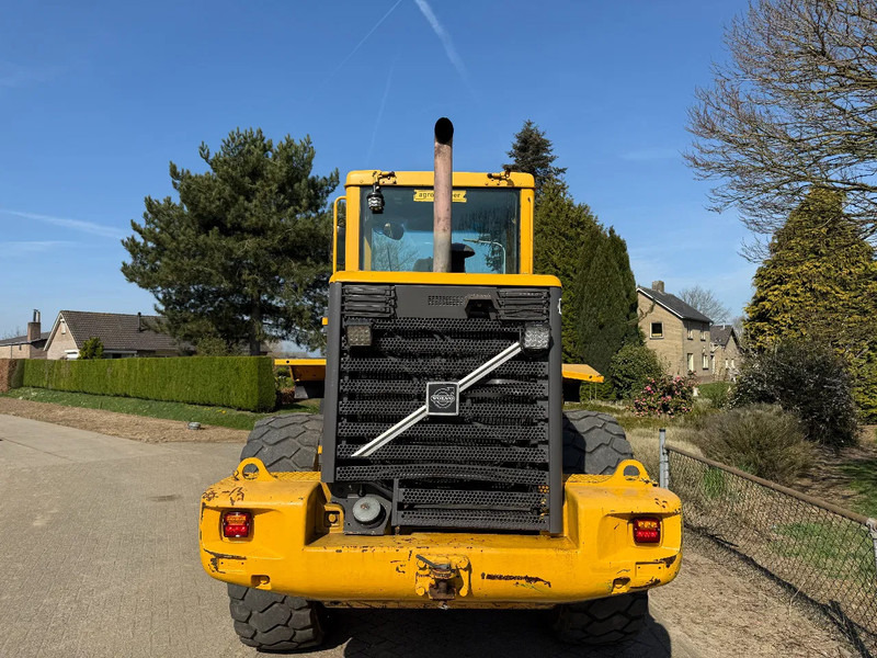 Volvo L70D - Ratinis krautuvas: foto 4 Volvo L70D - Ratinis krautuvas: foto 4