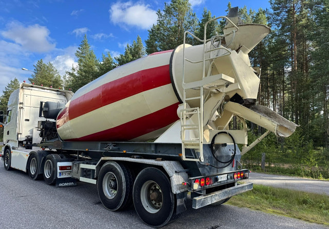 Liebherr12m3 - Betonvežio puspriekabė: foto 2 Liebherr12m3 - Betonvežio puspriekabė: foto 2