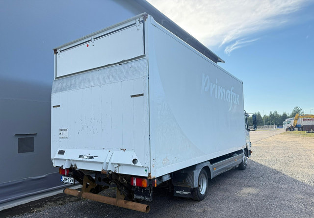 Mercedes-BenzAtego kaappi + perälauta - Furgonas sunkvežimis: foto 5 Mercedes-BenzAtego kaappi + perälauta - Furgonas sunkvežimis: foto 5