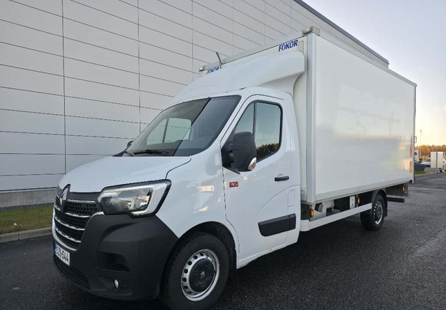 RenaultMaster Fokor kaappi - Furgonas su krovinių dėže: foto 1 RenaultMaster Fokor kaappi - Furgonas su krovinių dėže: foto 1