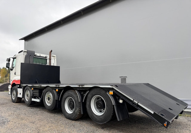 SisuR500 10x4 - Platforminis/ Bortinis sunkvežimis: foto 3 SisuR500 10x4 - Platforminis/ Bortinis sunkvežimis: foto 3