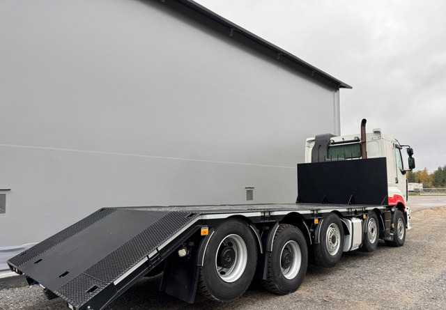 SisuR500 10x4 - Platforminis/ Bortinis sunkvežimis: foto 5 SisuR500 10x4 - Platforminis/ Bortinis sunkvežimis: foto 5