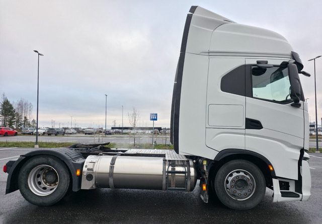 IvecoS-Way 460 4x2 LNG / LBG - Vilkikas: foto 5 IvecoS-Way 460 4x2 LNG / LBG - Vilkikas: foto 5