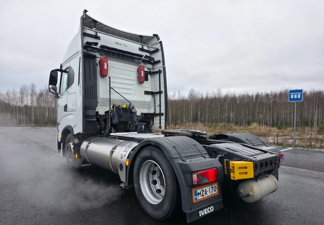 IvecoS-Way 460 4x2 LNG / LBG - Vilkikas: foto 3 IvecoS-Way 460 4x2 LNG / LBG - Vilkikas: foto 3