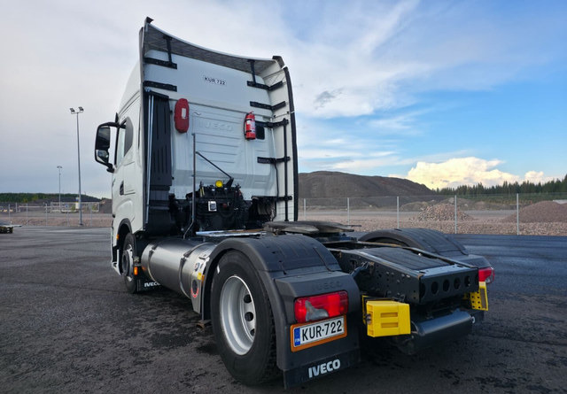 IvecoS-Way 460 4x2 LNG / LBG - Vilkikas: foto 3 IvecoS-Way 460 4x2 LNG / LBG - Vilkikas: foto 3