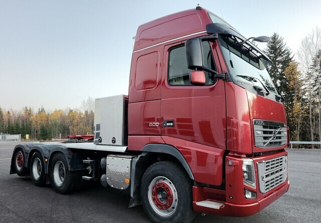 Volvo FH16 600 8x4 - Vilkikas: foto 5 Volvo FH16 600 8x4 - Vilkikas: foto 5