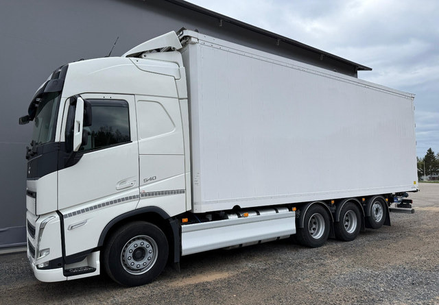VolvoFH 540 8x4 66m3 - Furgonas sunkvežimis: foto 2 VolvoFH 540 8x4 66m3 - Furgonas sunkvežimis: foto 2