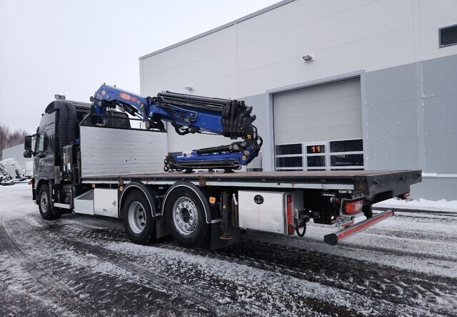 VolvoFM 420 6x2 - Platforminis/ Bortinis sunkvežimis, Sunkvežimis su kranu: foto 4 VolvoFM 420 6x2 - Platforminis/ Bortinis sunkvežimis, Sunkvežimis su kranu: foto 4