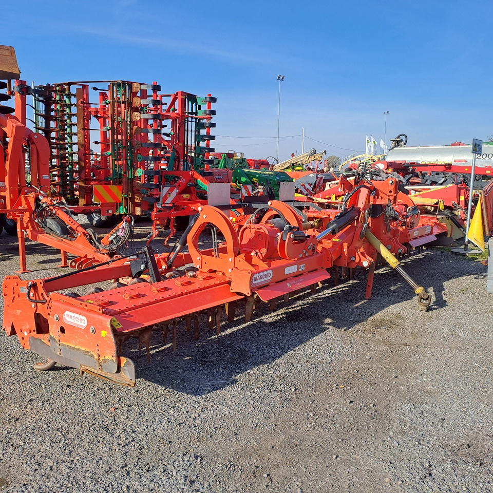 ERPICE ROTANTE PIEGHEVOLE MASCHIO AQUILA RAP 7000 - Žemės dirbimo freza: foto 1 ERPICE ROTANTE PIEGHEVOLE MASCHIO AQUILA RAP 7000 - Žemės dirbimo freza: foto 1