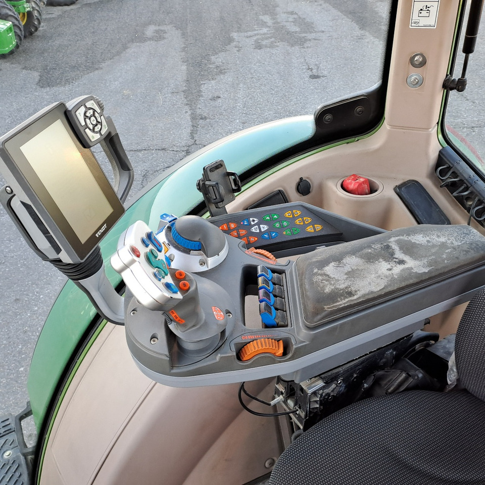 Traktorius FENDT 720 VARIO PROFI - ASTA AGRIBERTOCCHI: foto 14