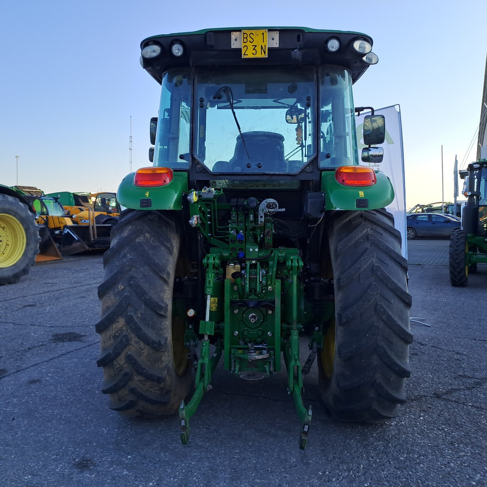 JOHN DEERE 5125R - Traktorius: foto 4 JOHN DEERE 5125R - Traktorius: foto 4