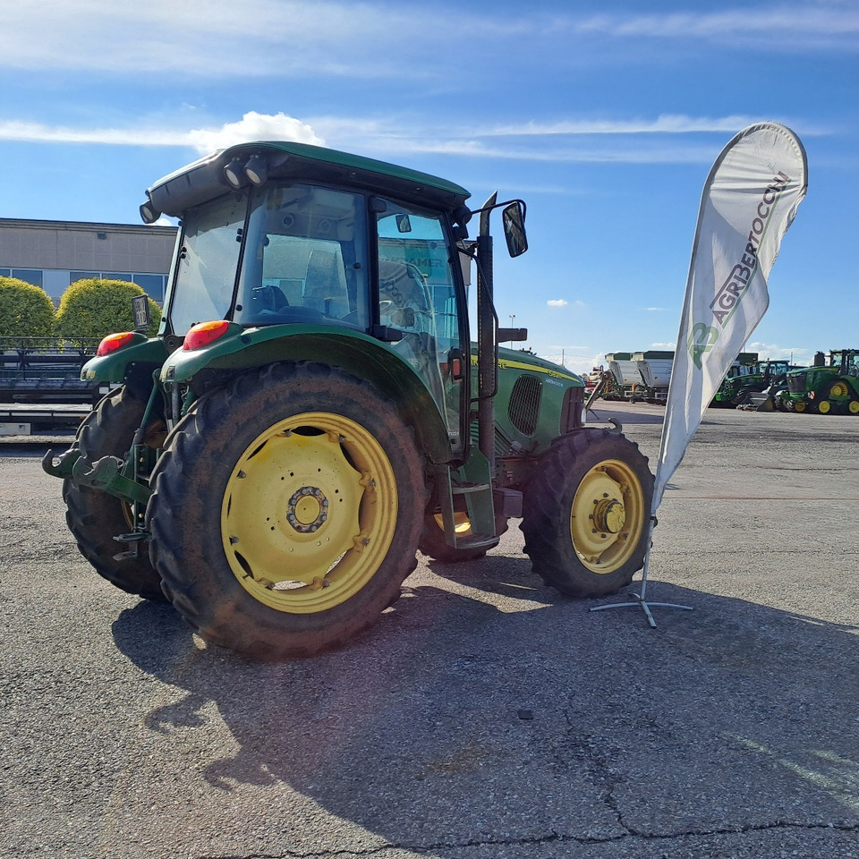 JOHN DEERE 5820 - ASTA AGRIBERTOCCHI - Traktorius: foto 1 JOHN DEERE 5820 - ASTA AGRIBERTOCCHI - Traktorius: foto 1